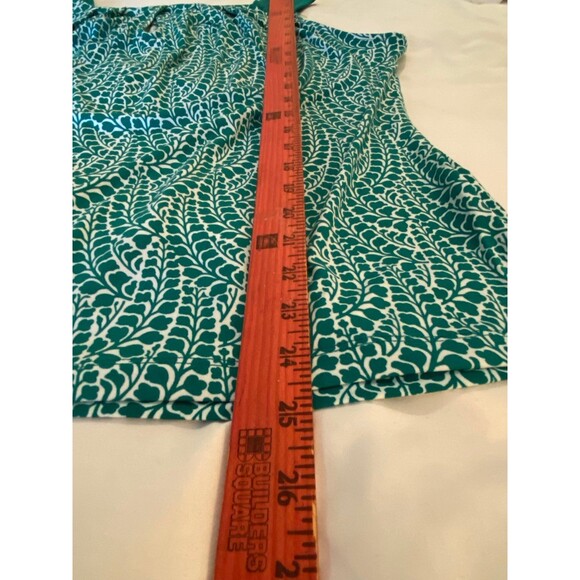 New York & Co Blouse Size Large Top Sleeveless Green Stretchy Keyhole Front - Picture 10 of 11